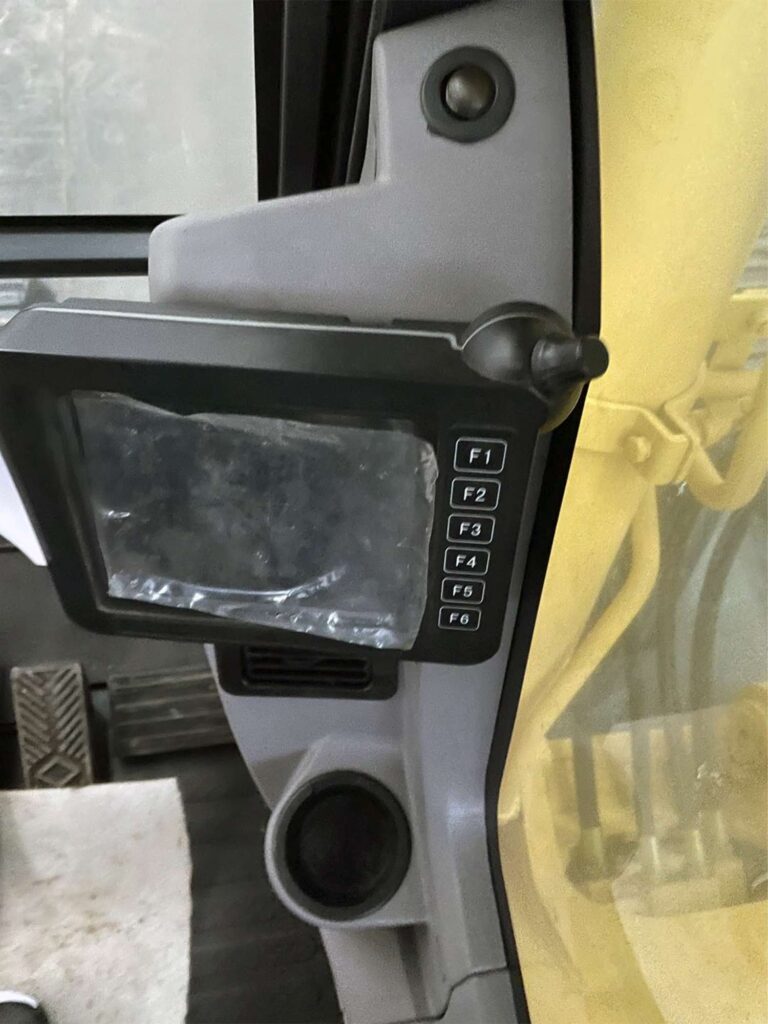 Excavadora-LX160-9-26